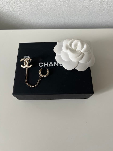 Chanel ear cuff
