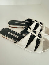 Manolo Blahnik flats size 4