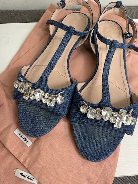 Miu Miu flats size 39