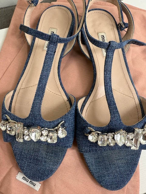 Miu Miu flats size 39