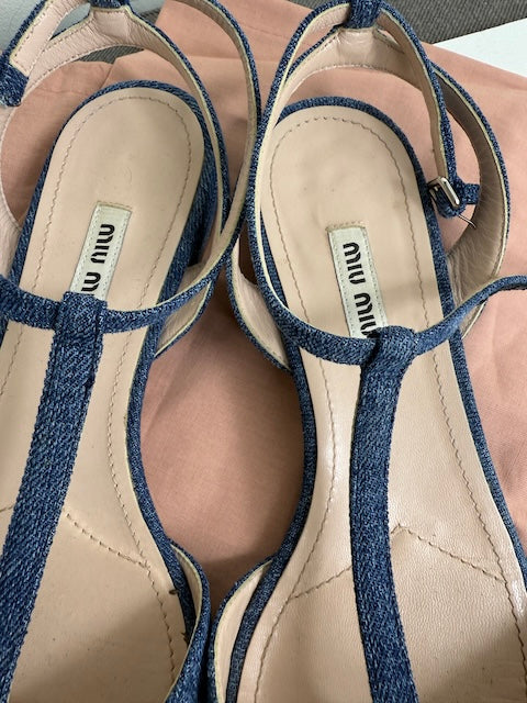 Miu Miu flats size 39