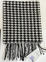 NEW Burberry scarf