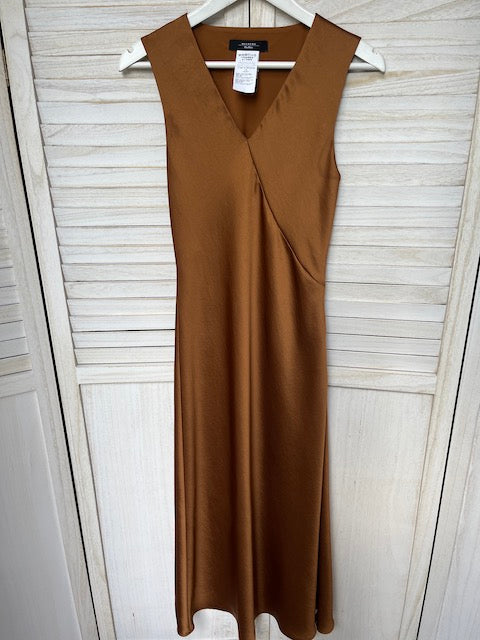 Max Mara dress UK 4 larger fitting