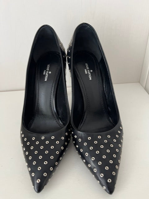 Louis Vuitton heels size 36