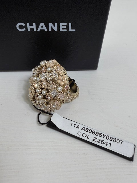NEW Chanel ring