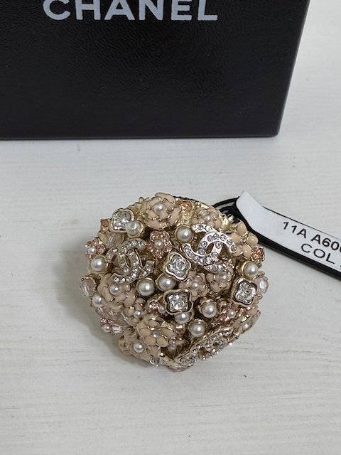 NEW Chanel ring