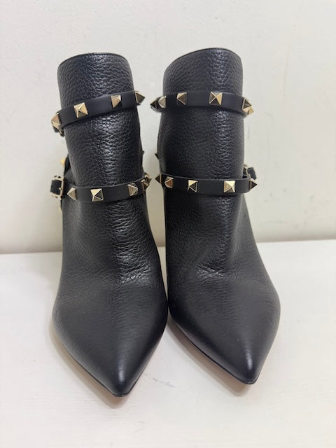 NEW Valentino boots size 38.5