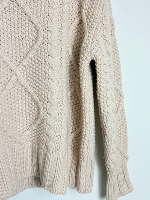 Khaite jumper size XS larger fitting