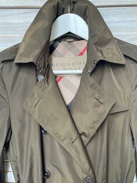 Burberry coat UK 8