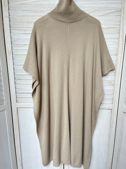 Joseph cape/poncho one size