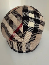 Burberry hat size L