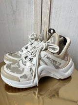 NEW Louis Vuitton trainers size 36.5 will fit UK 4