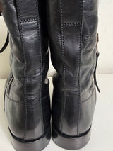Burberry boots size 38 larger fitting