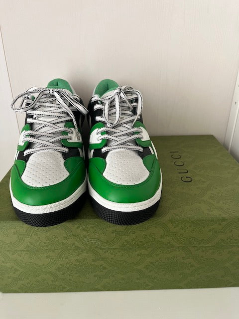 Gucci trainers size 6