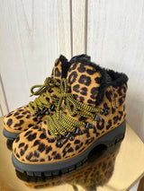 Prada boots size 36 will fit UK 3 - 4