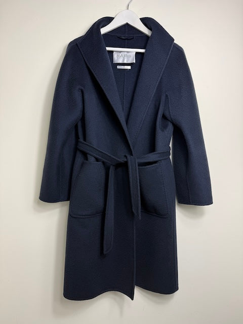 Max Mara coat UK 4 - 6 slightly oversized