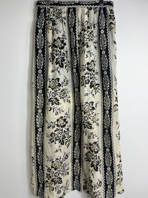 Masscob skirt size 40 UK 12