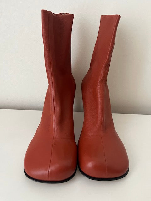 NEW Bottega Veneta boots size 37