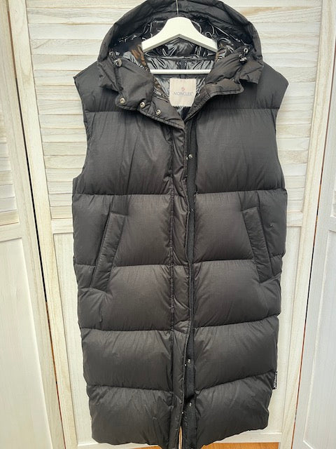 Moncler gilet size 2 UK 10 - 12