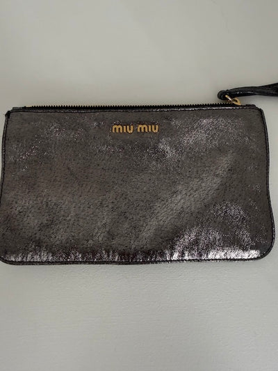 Miu Miu pouch bag – Closet Concierge